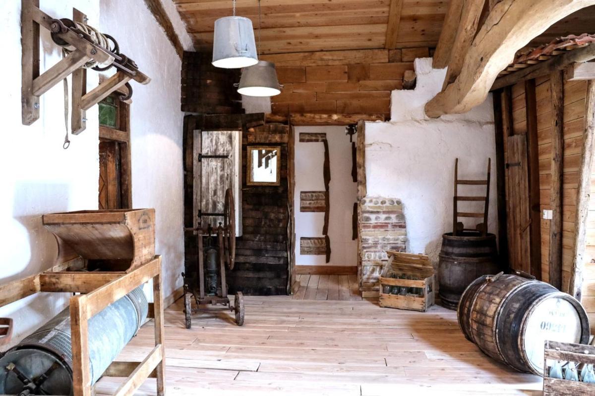 Le Moulin De Chamambard Otel Saint-Denis-les-Bourg Dış mekan fotoğraf
